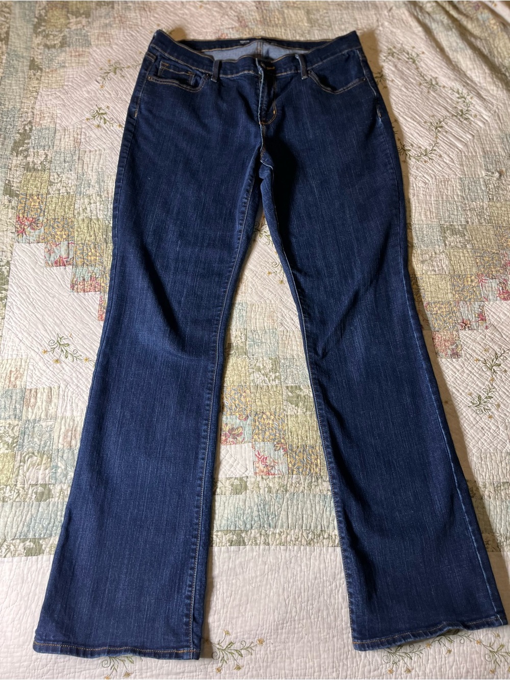 Old Navy Women’s Dark Blue Bootcut Jeans 14 Long